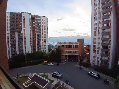 Apartamento en venta en Loma Del Indio, Medellín · foto 3 de 20