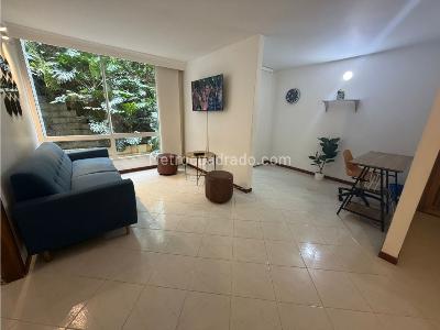 Apartamento de 3 alcobas en venta en El Poblado, Medellín, 73 m² · foto 11 de 16