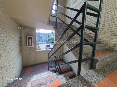 Apartamento de 3 alcobas en venta en Milan Vallejuelos, Envigado, 84 m² · foto 2 de 20