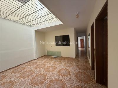 Casa en venta en Los Naranjos, Itagüí · foto 4 de 20