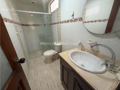Casa en venta en Los Naranjos, Itagüí · foto 14 de 20
