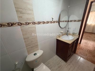 Casa en venta en Los Naranjos, Itagüí · foto 15 de 20