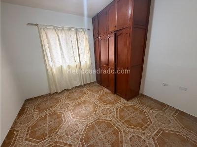 Casa en venta en Los Naranjos, Itagüí · foto 18 de 20