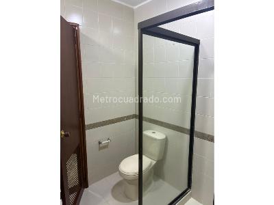 Apartamento de 2 alcobas en venta en El Tesoro, Medellín, 80 m² · foto 4 de 20