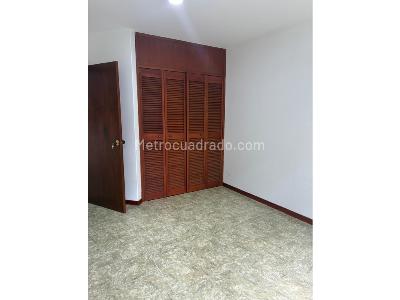 Apartamento de 2 alcobas en venta en El Tesoro, Medellín, 80 m² · foto 5 de 20
