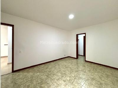 Apartamento de 2 alcobas en venta en El Tesoro, Medellín, 80 m² · foto 11 de 20