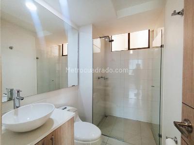 Apartamento de 2 alcobas en venta en San Jose, Sabaneta, 98 m² · foto 13 de 20