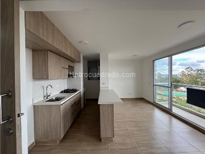 Apartamento de 2 alcobas en venta en Fontibon, Rionegro, 60 m² · foto 2 de 13