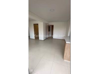 Apartamento en venta en Parque, Itagüí · foto 3 de 14