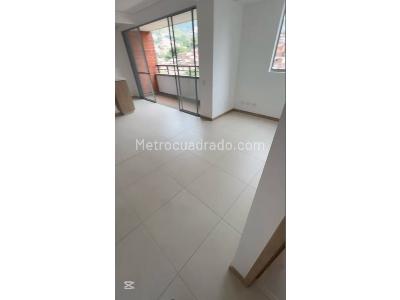 Apartamento en venta en Parque, Itagüí · foto 5 de 14