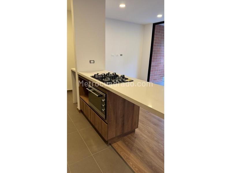 Piso – Envigado - Más