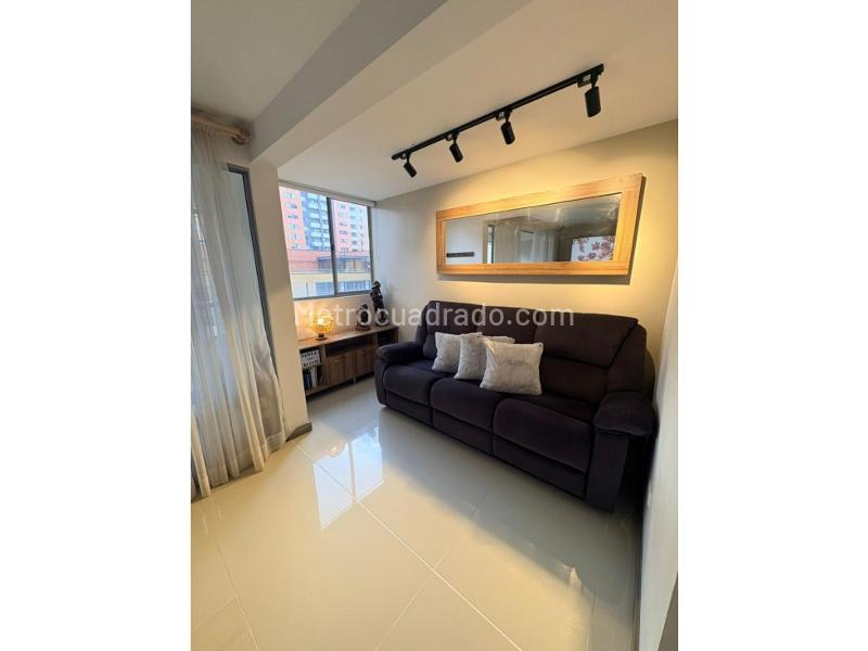 Piso – Envigado - Más