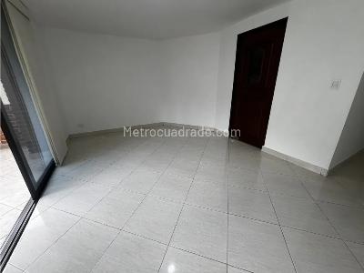 Apartamento de 4 alcobas en venta en Laureles, Medellín, 126 m² · foto 6 de 19