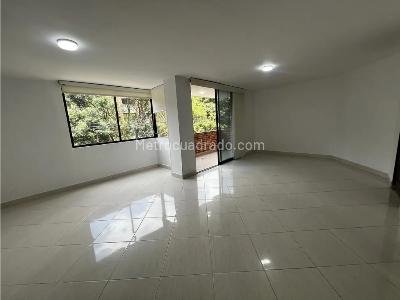 Apartamento de 4 alcobas en venta en Laureles, Medellín, 126 m² · foto 7 de 19