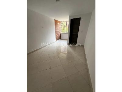 Apartamento de 4 alcobas en venta en Laureles, Medellín, 126 m² · foto 14 de 19