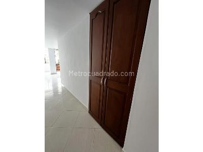 Apartamento de 4 alcobas en venta en Laureles, Medellín, 126 m² · foto 15 de 19