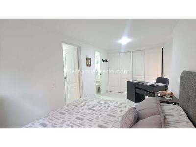 Apartamento de 2 alcobas en venta en Loma Del Indio, Medellín, 78 m² · foto 6 de 9