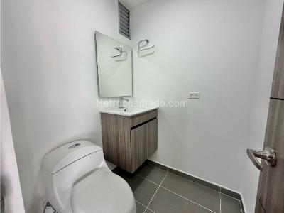 Apartamento de 2 alcobas en venta en Inmaculada, Envigado, 89 m² · foto 4 de 11