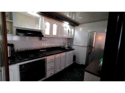 Casa de 4 alcobas en venta en Buenos Aires, Medellín, 130 m² · foto 3 de 18
