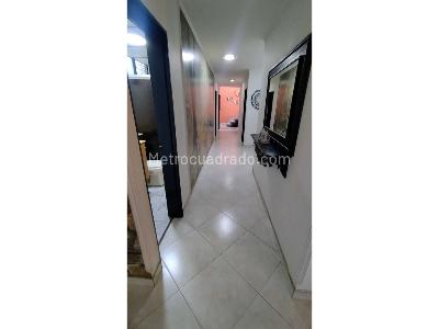 Casa de 4 alcobas en venta en Buenos Aires, Medellín, 130 m² · foto 5 de 18
