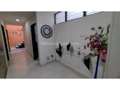 Casa de 4 alcobas en venta en Buenos Aires, Medellín, 130 m² · foto 6 de 18
