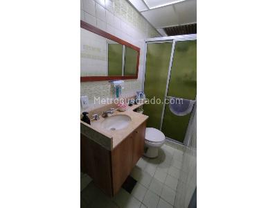 Casa de 4 alcobas en venta en Buenos Aires, Medellín, 130 m² · foto 8 de 18