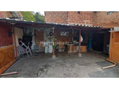 Casa de 4 alcobas en venta en Buenos Aires, Medellín, 130 m² · foto 17 de 18