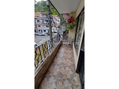 Casa de 4 alcobas en venta en Buenos Aires, Medellín, 130 m² · foto 18 de 18