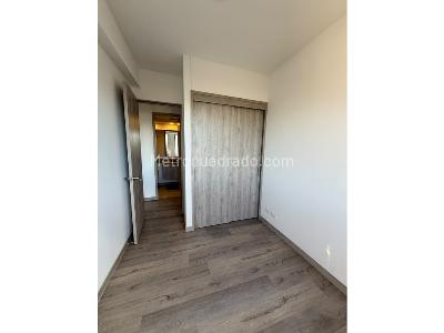 Apartamento de 3 alcobas en venta en Ciudad Del Rio, Medellín, 73 m² · foto 5 de 17