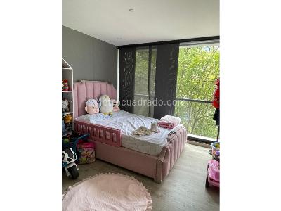 Apartamento de 2 alcobas en venta en El Poblado, Medellín, 104 m² · foto 10 de 12