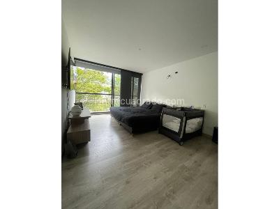 Apartamento de 2 alcobas en venta en El Poblado, Medellín, 104 m² · foto 11 de 12