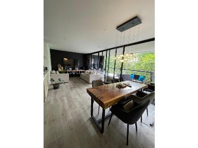 Apartamento de 2 alcobas en venta en El Poblado, Medellín, 104 m² · foto 3 de 12