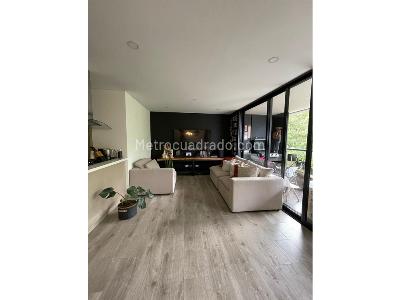 Apartamento de 2 alcobas en venta en El Poblado, Medellín, 104 m² · foto 4 de 12