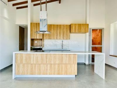 Apartamento de 3 alcobas en venta en Belen Alameda, Medellín, 85 m² · foto 2 de 17
