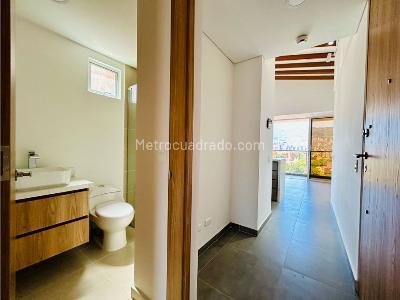 Apartamento de 3 alcobas en venta en Belen Alameda, Medellín, 85 m² · foto 7 de 17