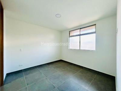 Apartamento de 3 alcobas en venta en Belen Alameda, Medellín, 85 m² · foto 10 de 17
