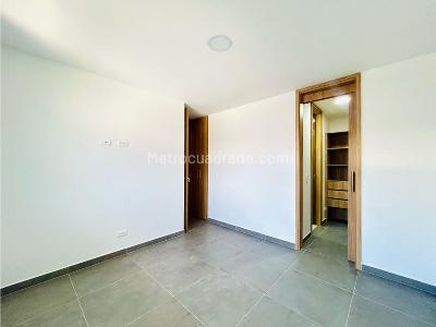 Apartamento de 3 alcobas en venta en Belen Alameda, Medellín, 85 m² · foto 11 de 17