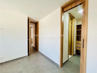 Apartamento de 3 alcobas en venta en Belen Alameda, Medellín, 85 m² · foto 15 de 17