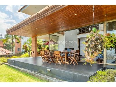Casa de 3 alcobas en venta en Las Lomitas, Sabaneta, 1392 m² · foto 2 de 20