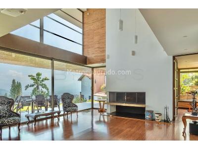 Casa de 3 alcobas en venta en Las Lomitas, Sabaneta, 1392 m² · foto 4 de 20