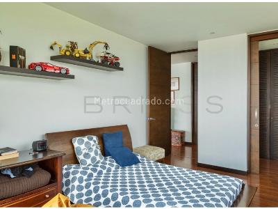Casa de 3 alcobas en venta en Las Lomitas, Sabaneta, 1392 m² · foto 10 de 20