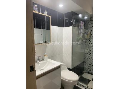 Apartamento de 3 alcobas en venta en Loma De Los Bernal, Medellín, 88 m² · foto 4 de 20