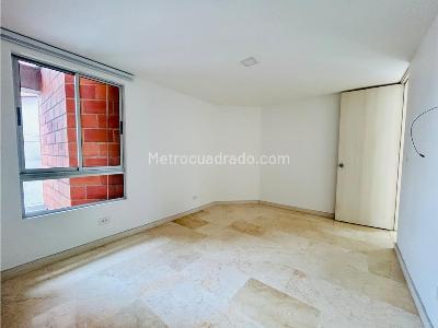 Apartamento de 3 alcobas en venta en La Castellana, Medellín, 126 m² · foto 10 de 15