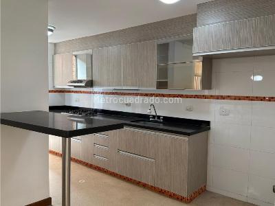 Apartamento de 3 alcobas en venta en Laureles, Medellín, 139 m² · foto 6 de 20