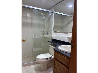 Apartamento de 3 alcobas en venta en Laureles, Medellín, 139 m² · foto 10 de 20