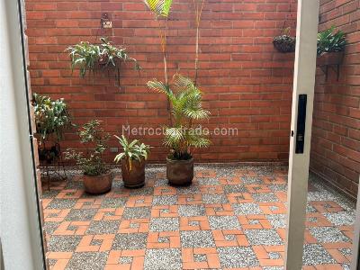 Apartamento de 3 alcobas en venta en Laureles, Medellín, 139 m² · foto 20 de 20