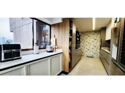 Apartamento de 3 alcobas en venta en El Poblado, Medellín, 240 m² · foto 14 de 16