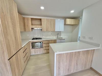 Apartamento en venta en Camino Verde, Envigado · foto 2 de 16