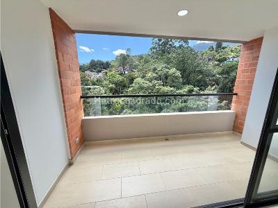 Apartamento en venta en Camino Verde, Envigado · foto 5 de 16