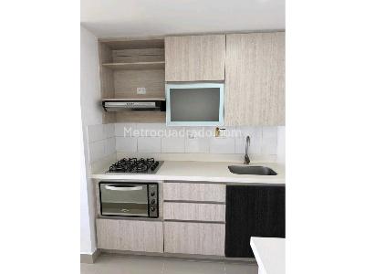 Apartamento de 3 alcobas en arriendo en Las Lomitas, Sabaneta, 80 m² · foto 4 de 13